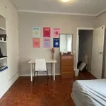 Rent a room of 120 m² in madrid