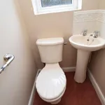 Rent 4 bedroom house in Wakefield