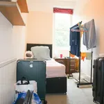 Rent 2 bedroom apartment in Bristol