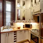 Rent 4 bedroom apartment of 97 m² in Prague