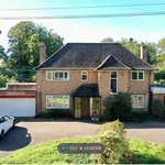 Rent 5 bedroom house in West Midlands