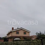 Rent 6 bedroom house of 240 m² in Cassano d'Adda