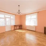 Pronajměte si 6 ložnic/e byt o rozloze 200 m² v Prague