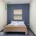 Affitto 2 camera appartamento di 70 m² in Naples