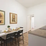 Pronajměte si pokoj o rozloze 175 m² v Prague