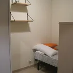 Rent a room in Barcelona']