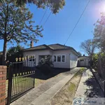 Rent 3 bedroom house in Dandenong