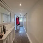 Rent 5 bedroom flat in South West England