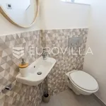 Rent 2 bedroom apartment of 90 m² in Zagreb