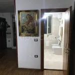 Rent 4 bedroom house of 150 m² in Napoli