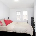 Maison de 3735 m² avec 4 chambre(s) en location à Toronto (Clairlea-Birchmount)