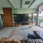 Rent 4 bedroom house of 450 m² in Bangkok