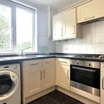 Rent 3 bedroom flat in Epsom and Ewell