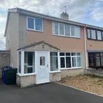 Rent 3 bedroom flat in Yorkshire And The Humber