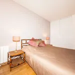 Appartement de 165 m² avec 1 chambre(s) en location à Paris