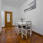 Rent a room of 100 m² in madrid