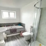 Rent 5 bedroom flat in Wales