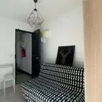 Rent 1 bedroom apartment of 10 m² in Paris