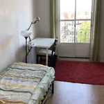 Rent a room in lisbon