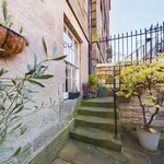 Rent 3 bedroom flat of 106 m² in City of Edinburgh