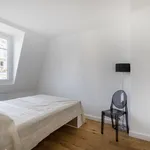 Rent 1 bedroom apartment of 30 m² in Paris