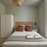 Rent a room in lisbon