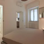 Rent 1 bedroom apartment of 55 m² in milan