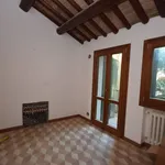 Rent 5 bedroom apartment of 100 m² in Padua