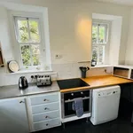 Rent 3 bedroom apartment in Wales