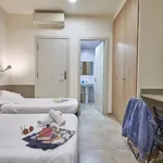 Rent 1 bedroom apartment of 20 m² in Barcelona