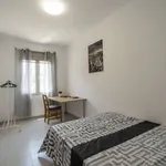 Rent a room of 68 m² in valencia