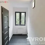 Pronajměte si 3 ložnic/e byt o rozloze 55 m² v Rudník