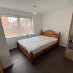 Rent 3 bedroom flat in West Midlands