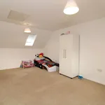 Rent 3 bedroom flat in Colchester