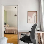 Rent 1 bedroom apartment of 47 m² in berlin