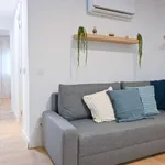 Rent 3 bedroom apartment of 60 m² in madrid