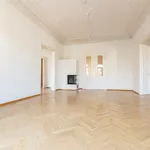 Miete 5 Schlafzimmer wohnung von 199 m² in Leipzig