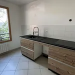 Rent 3 bedroom apartment of 64 m² in Saint-Genis-Laval