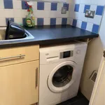 Rent 2 bedroom flat in Edinburgh  East