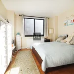 Rent 1 bedroom apartment of 580 m² in Manhattan