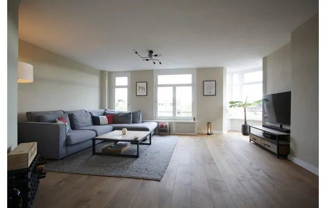 Huur 3 slaapkamer appartement van 119 m² in Jordaan