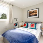 Rent 3 bedroom flat in Oxford