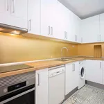 Rent a room of 293 m² in Madrid