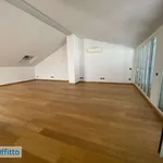 Rent 4 bedroom apartment of 200 m² in Milan