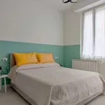 Rent a room of 72 m² in milan