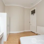 Rent 3 bedroom apartment in Edinburgh