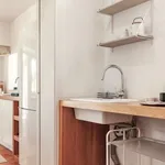 Rent 3 bedroom apartment of 160 m² in lisbon