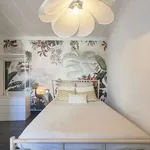 Rent a room in lisbon