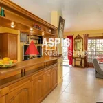 Rent 1 bedroom apartment of 99 m² in Γλυφάδα