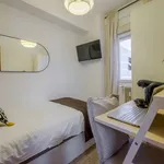 Rent a room of 149 m² in Madrid